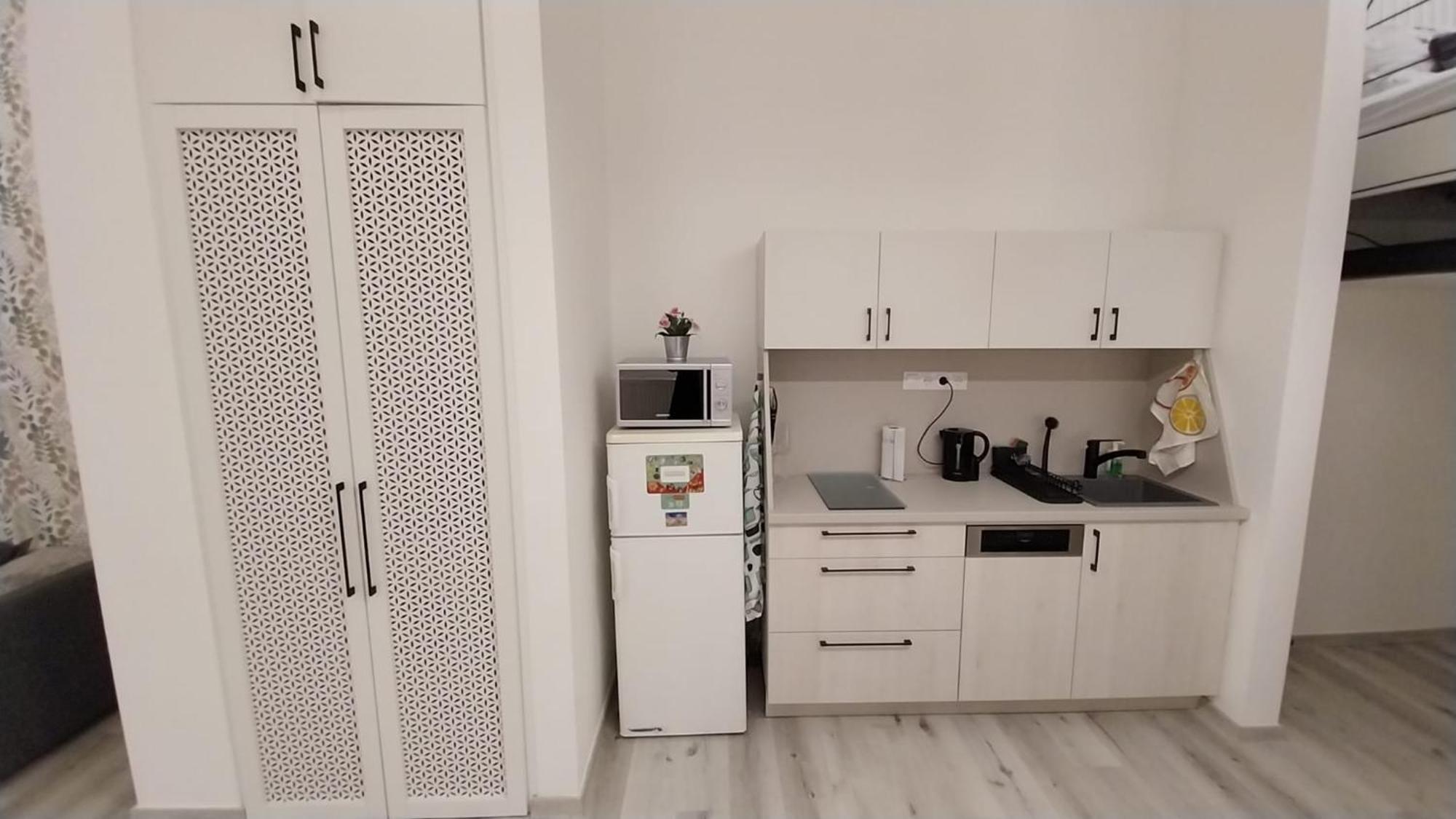 בודפשט Szekely Apartment Near Deak Ferenc Square With Free Parking In Garage מראה חיצוני תמונה